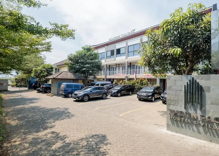 RedDoorz near Jawa Timur Park 2 Malang